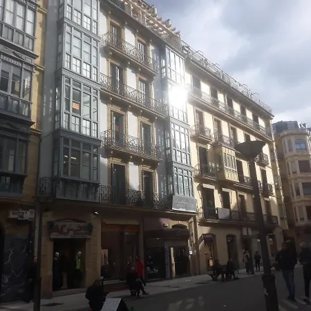 Daire Modern With Spacious Terrace