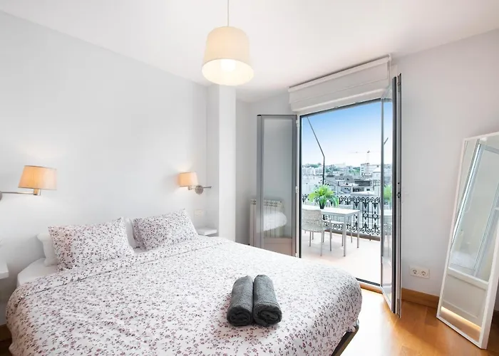 Modern With Spacious Terrace Lejlighed *