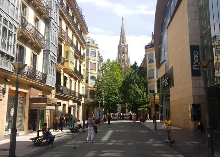 Modern With Spacious Terrace San Sebastián