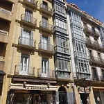 Modern With Spacious Terrace San Sebastián